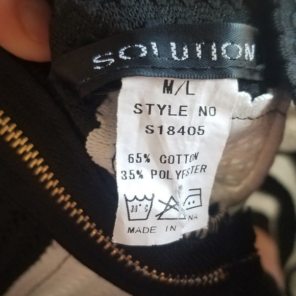 Sold Solution Womans M/L Skirt Black White Studded - Picture 5 of 5